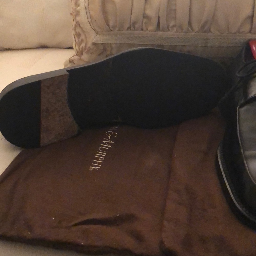 Men Shoes - Picture 4 of 4